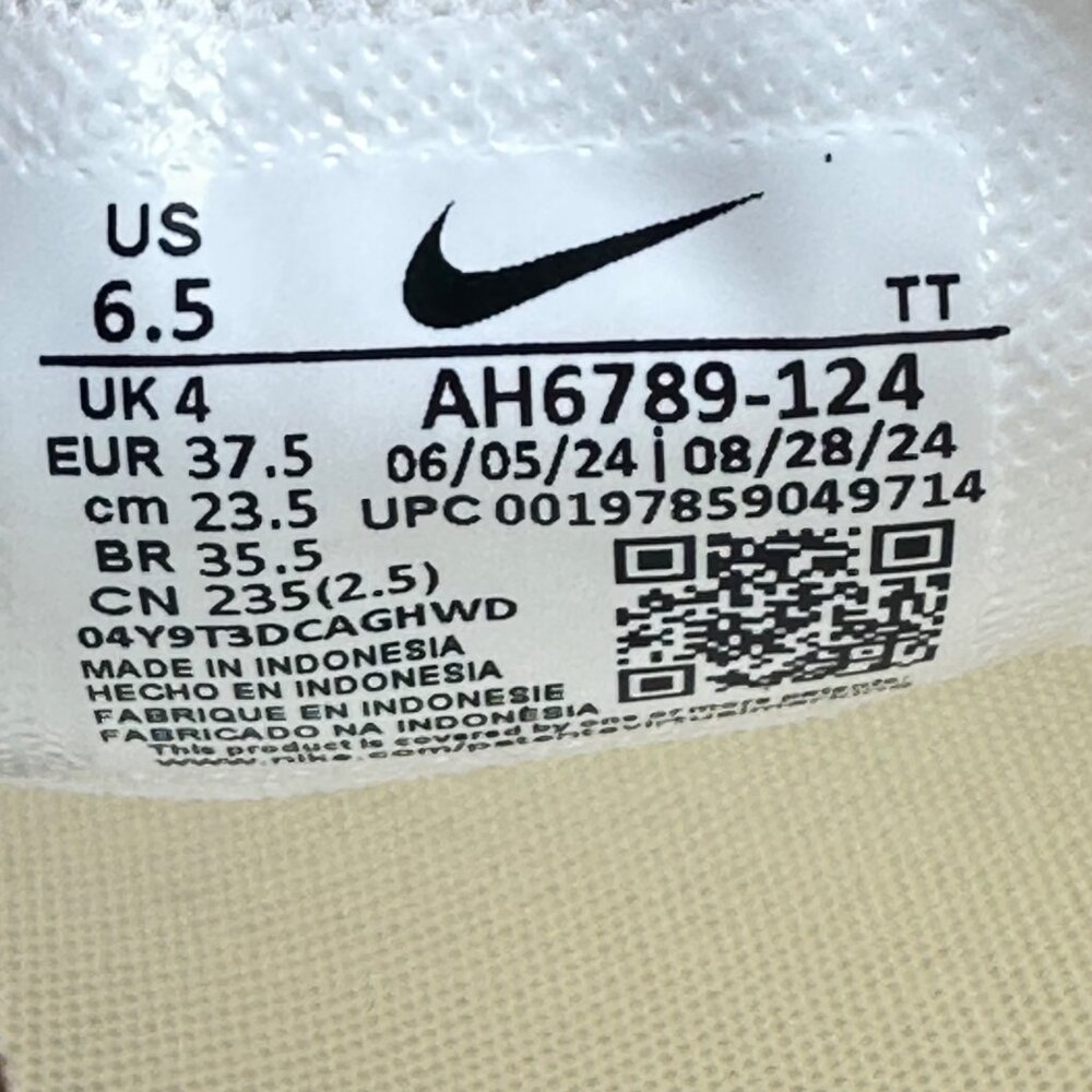 Women's Nike Air Max 270 Sail/Black-Coconut Milk AH6789-124 Size 6.5 NEW - Picture 8 of 8